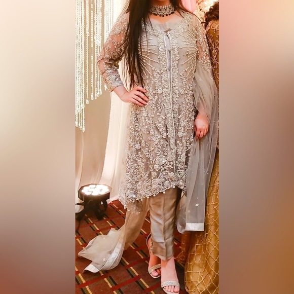 green emerald velvet dress Ayana main image 0